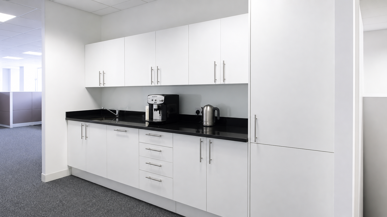 Decotec High Gloss Laminate Kitchenette: Project Notes for Toronto